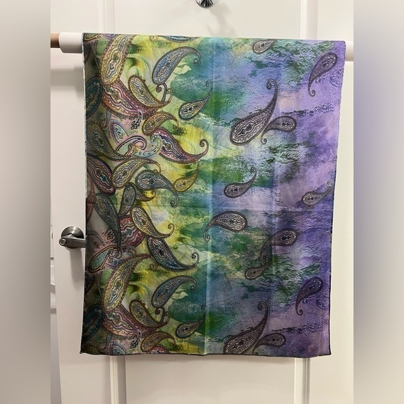 Firenze Italia Reversible Silk Scarf - Picture 3 of 5